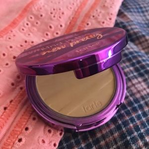 Tarte Shape Tape powder foundation in 425 tan sand